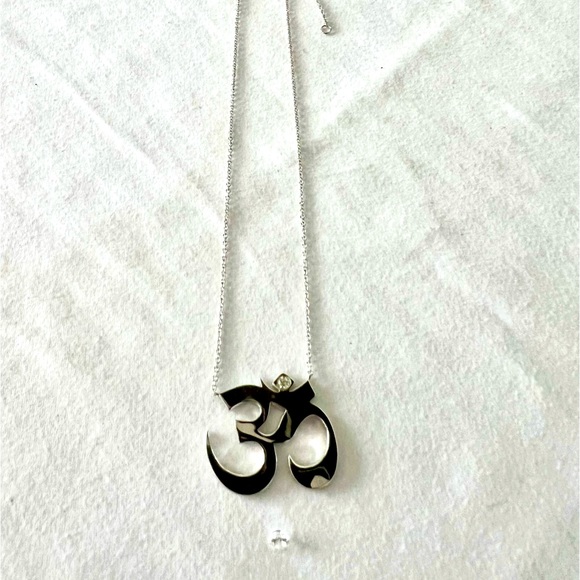 OM silver necklace ❤️ - Picture 2 of 5